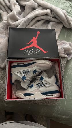 Air Jordan 4 Retro