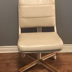 Rolling office chair