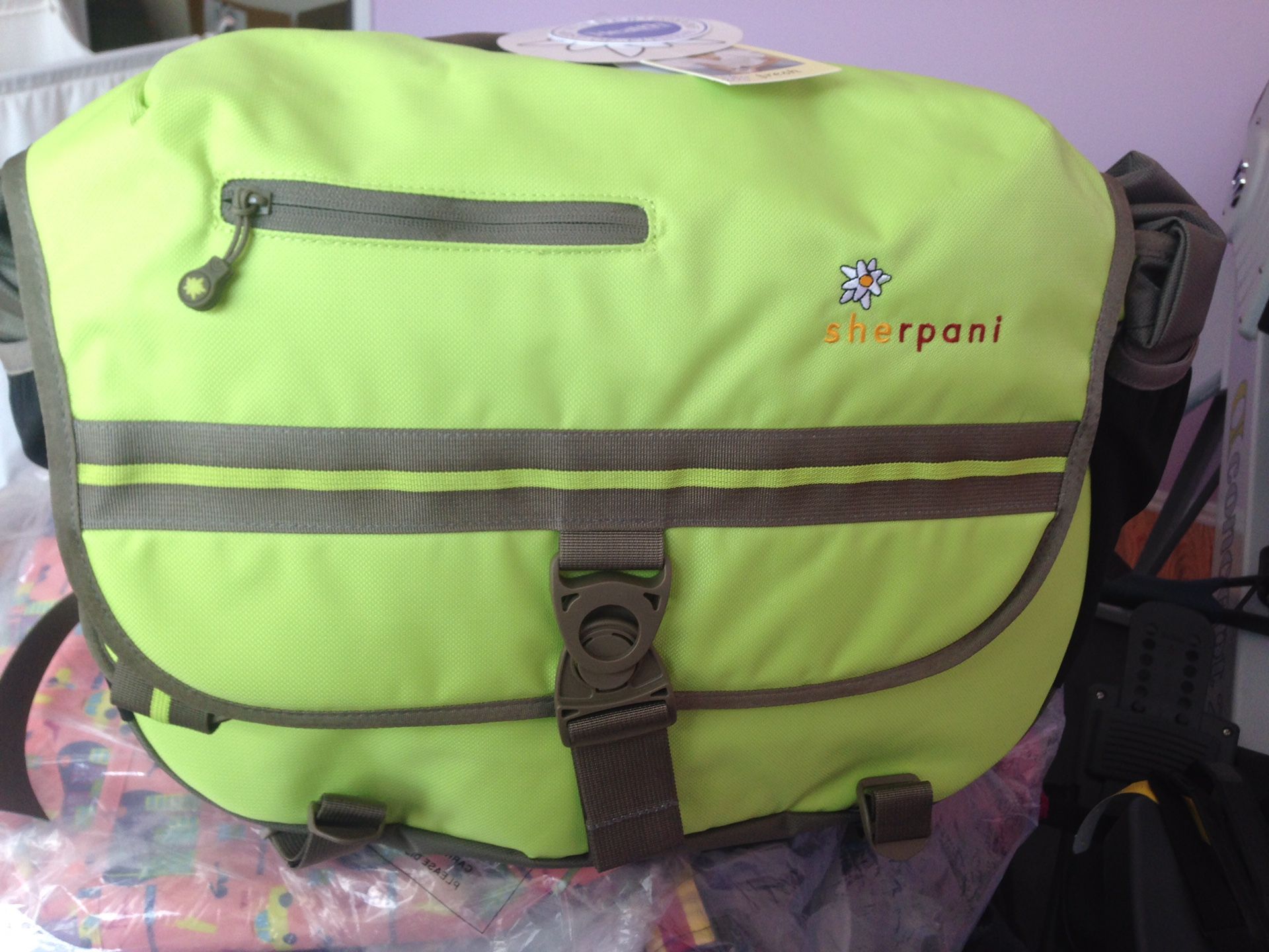 Sherpani Flora Major Messenger Gym Yoga Bag