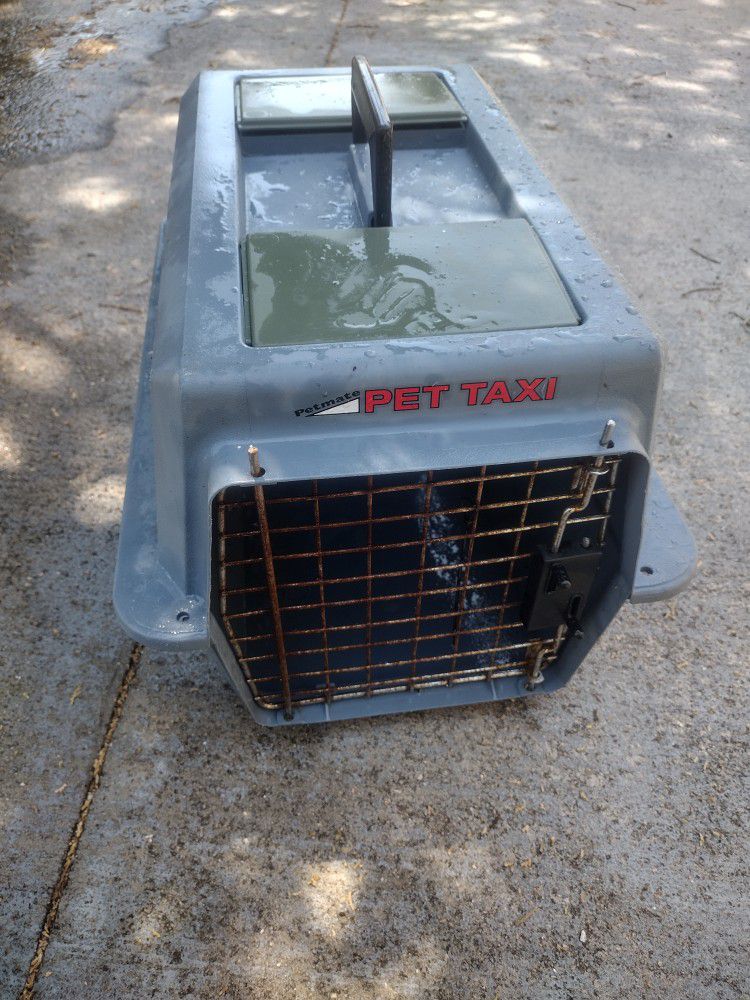 X-Small Petmate Pet Taxi Cat/Dog Carrier Crate
