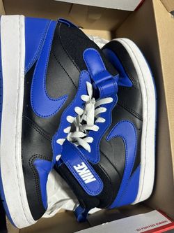 Nike court borough mid (grade school 6.5Y)