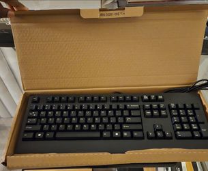 BOX OF (9) UNUSED LENOVO KEYBOARDS