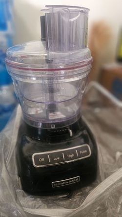 KitchenAid KFP0922OB Black 9-cup Food Processor + Extras