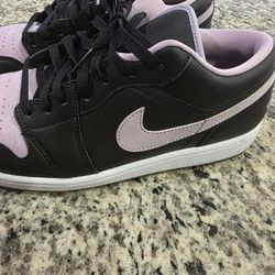 Jordan Low Lilac Size 11