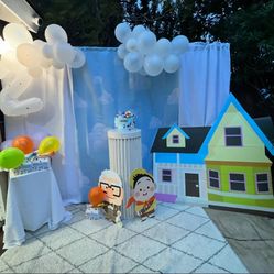 DISNEY MOVIE UP HOUSE DISPLAY BOARD 