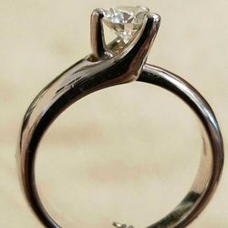 18kt. Diamond Ring 