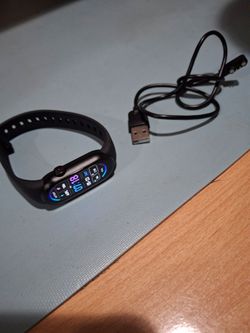 FITVII Ole Fitness Tracker Band with Charger