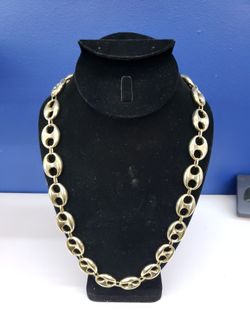 Gucci Puff Necklace 