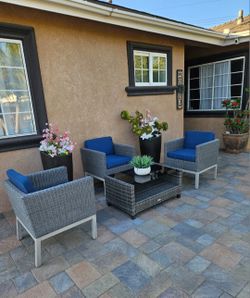 4pc Patio Set/Outdoor Furniture/conversation Set/Cash Only 
