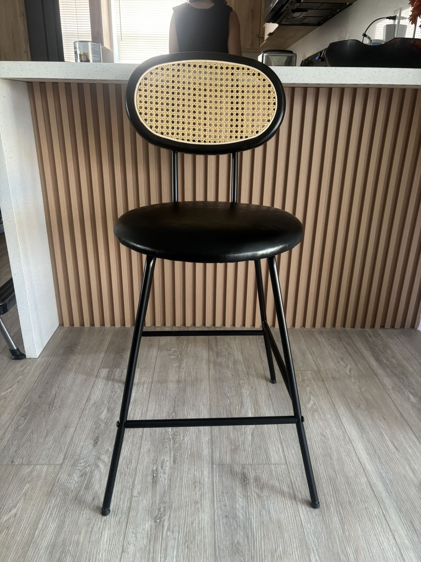 black chairs 