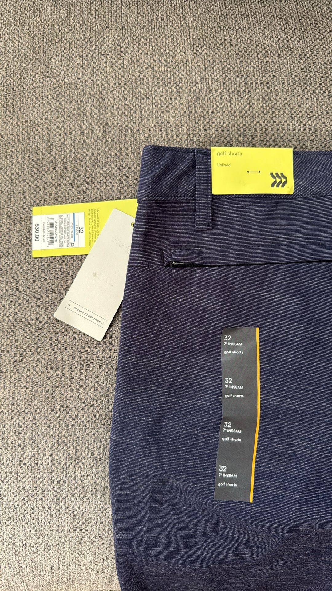 Men’s All In Motion Golf Shorts Size 32 $10