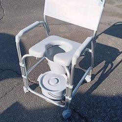 Bed side portable potie