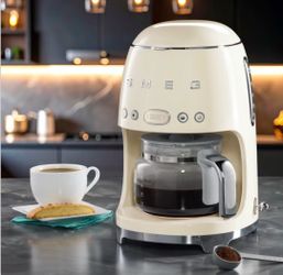 SMEG 50's Style Drip Coffee Machine, 10-cup