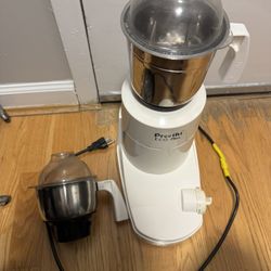 Blender with two stainless steel bowls