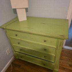 Dresser