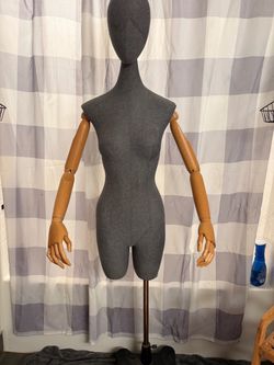 Professional Female Mannequin with Articulated Wooden Arms, amazing detail, great condition!! $200