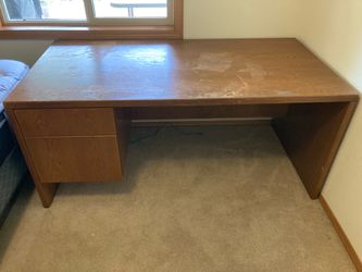 Free Wooden Straight or Corner Desk with Drawers