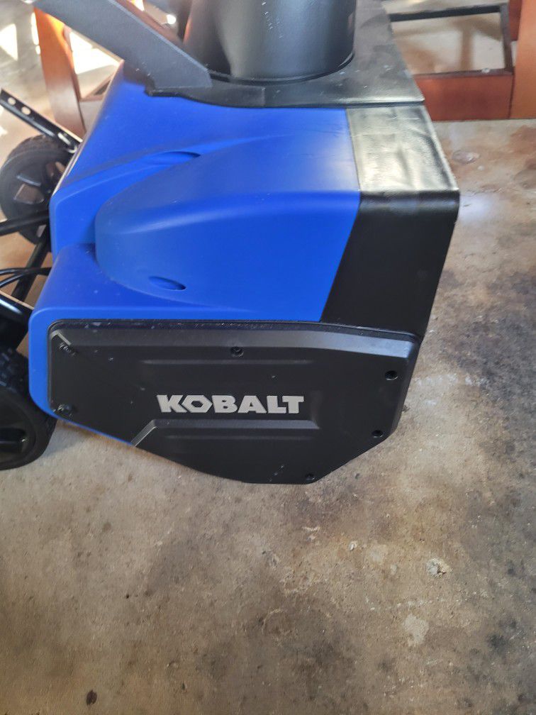Kobalt  Electric  Snow Thrower