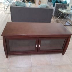 Tv Stand / Cabinet 2 Mirror Doors Solid Wood Mahagony Very Good Condition 48”x20” Like New