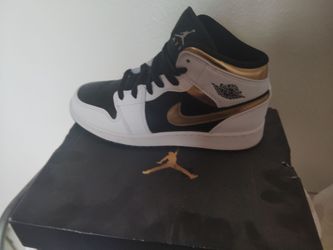 Air Jordan 1 mid se