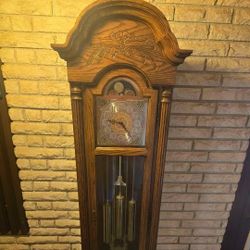 Howard MILLER Grandfather Clock- Antique