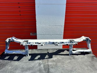 2015-2016-2017-2018-2019-2020-2021-2022 Dodge Challenger Front RADIATOR SOPPORT Oem