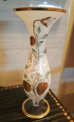 vintage gold trim vase