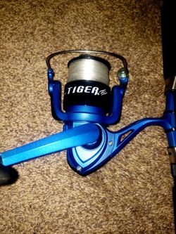 New 7' Shakespeare Tiger Blue Spincasting Rod &Reel for Sale in Deer  Park, TX - OfferUp