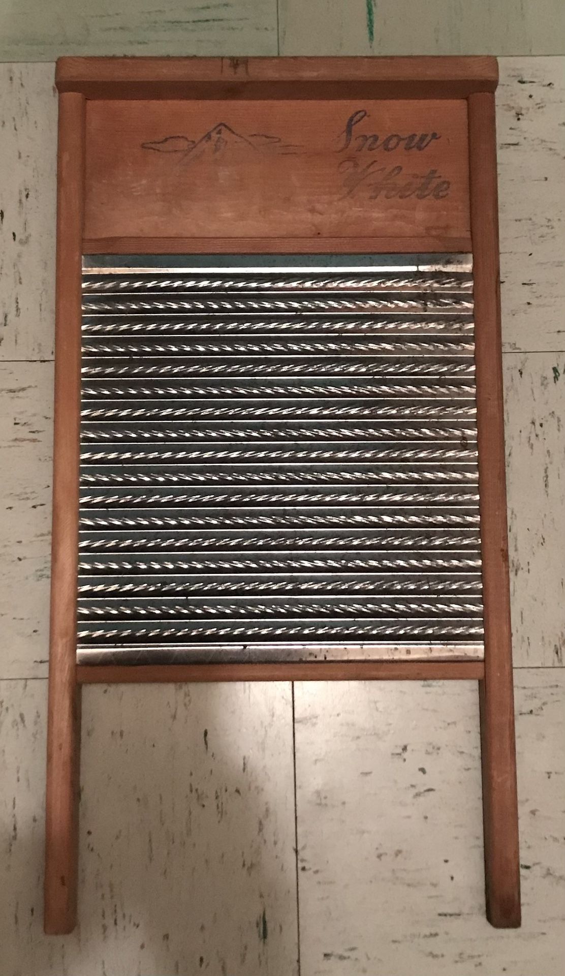 Snow White Columbia Washboard