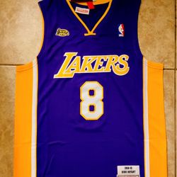 Los Angeles Lakers Jersey Kobe Bryant 