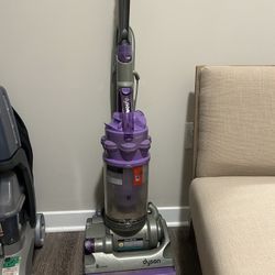 Dyson Vacuum $30.00