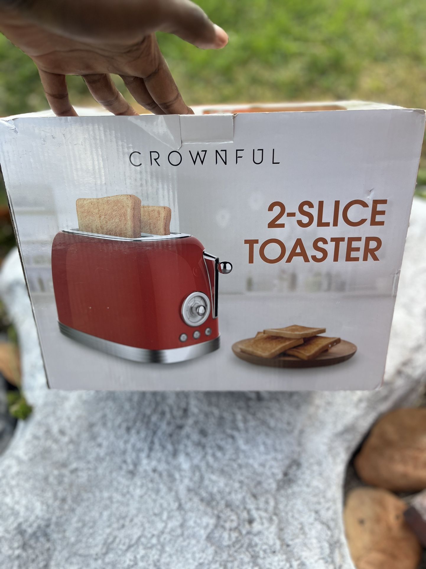 Red retro Toaster Frigidaire Retro 2 Slice Toaster Set Maker with Wide  Slots for Bread, Red for Sale in Mesa, AZ - OfferUp