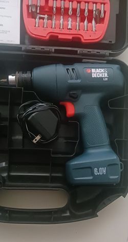 Black & Decker Cordless Drill w/bit Set