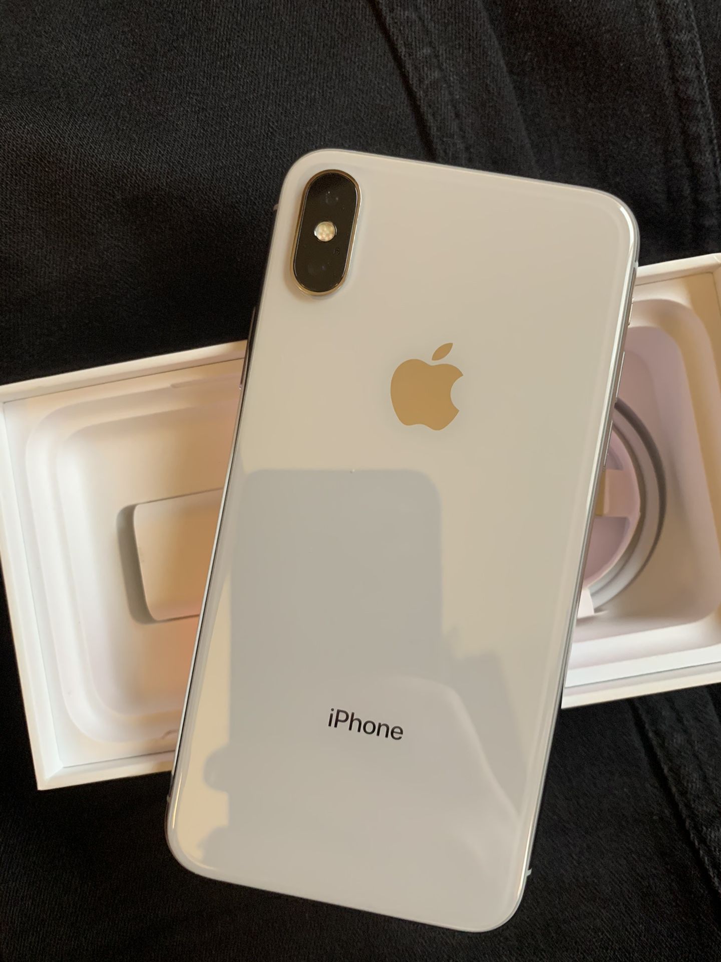 Iphone X Silver 64GB for Sprint or AT&T, H20