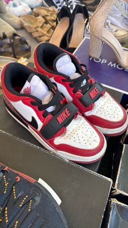 Nike Shoes Size 5Y