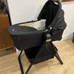 Nuna LYTL Bassinet with Stand