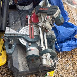 Bosch Compound Sliding Miter Saw