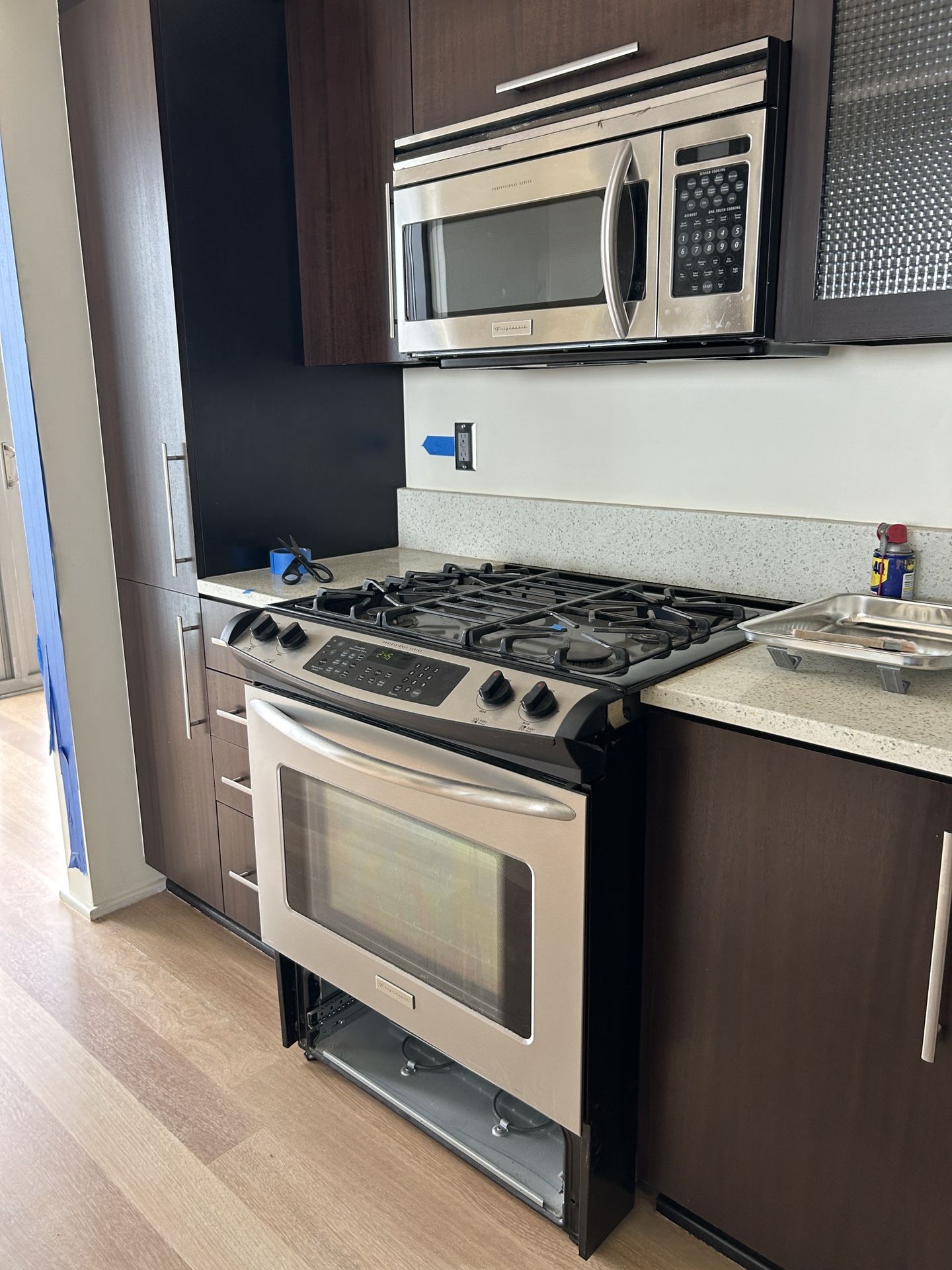 Oven, Dishwasher & Microwave
