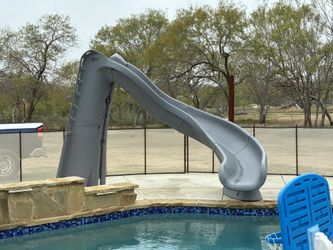 Pool slide 8 Foot In Boxes Needs Assembly