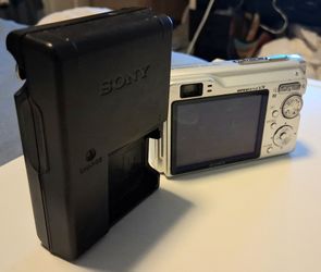 Sony DSC-W85 Cyber-Shot Digital Camera with Charger