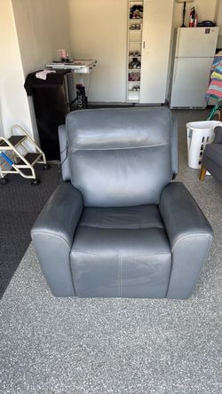 Samuel Blue Leather Flexsteel 50" Power Oversized Zero Gravity Recliner