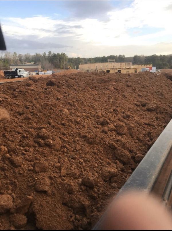 Fill dirt, top soil. Unbelievable deals. Gwinnett and atlanta special