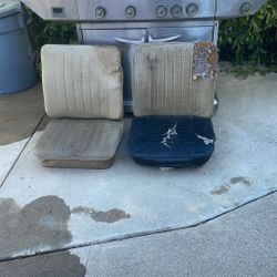 VW Bus Seats 