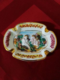 Vintage Cenicero Capodimonte