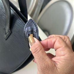 louis Vuitton bolsa y cartera Epi Saint Jacket Pm black Leather