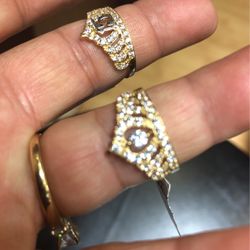 14kt yellow gold crown ring