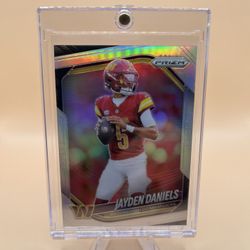4 Card Lot Of Jayden Daniels Prizms Football Card🔥