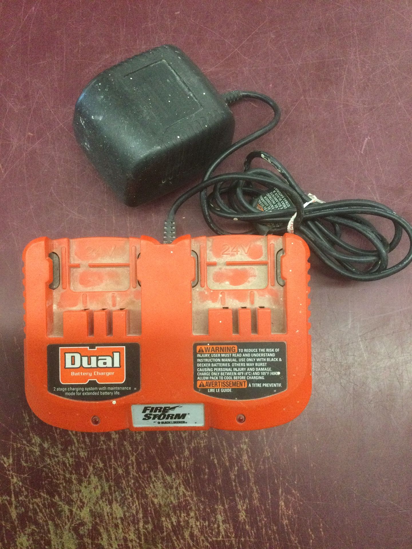 Black + Decker 24V Battery Charger Dual Port 24 Volt Firestorm / Fire Storm B&D