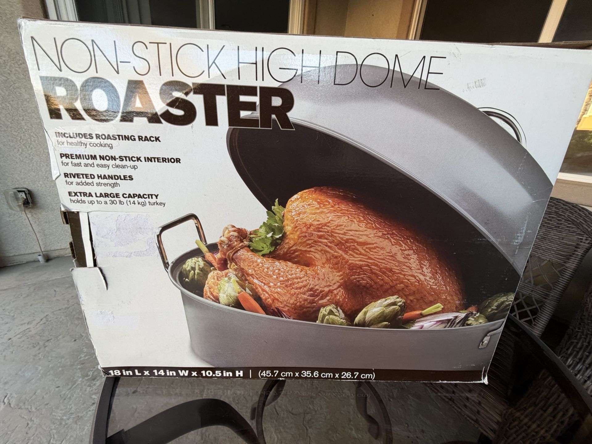 Roaster with Lid and Rack