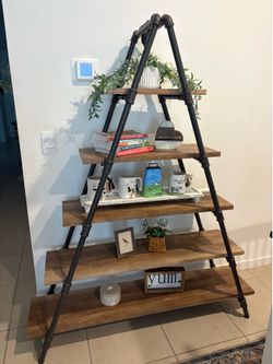 Bookshelf